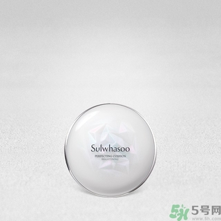 雪花秀致美潤白氣墊粉底液有哪些色號(hào)？雪花秀致美潤白氣墊粉底液試色