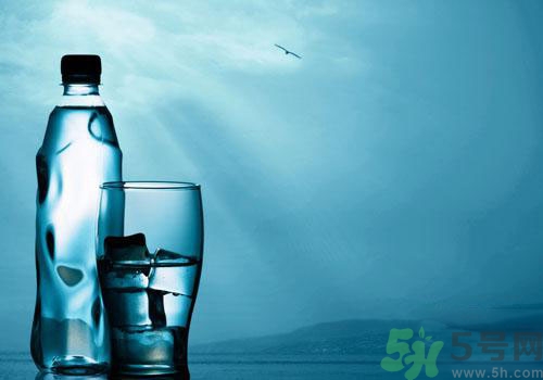 礦泉水和純凈水的區(qū)別是什么？礦泉水和純凈水哪個(gè)好？