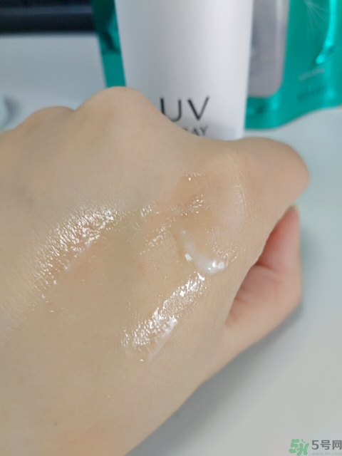 高絲fasio舒涼防曬噴霧怎么樣？fasio舒涼防曬噴霧好用嗎？