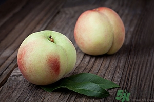 水蜜桃的毛能吃嗎？水蜜桃的毛怎么去掉？