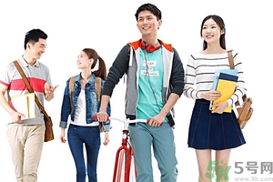 怎么和新同學(xué)聊天？怎么和新同學(xué)相處？