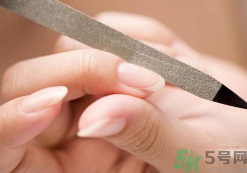 指甲長(zhǎng)到肉里是怎么回事？指甲長(zhǎng)到肉里怎么辦？