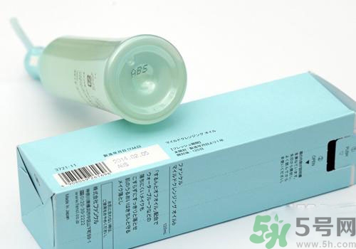 卸妝油怎么用？卸妝油的正確使用方法