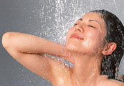 夏天洗澡水溫多少合適？夏天洗澡水溫多少比較好？