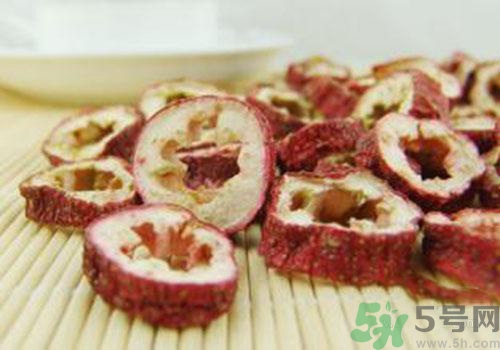 吃山楂片會(huì)上火嗎？上火可以吃山楂片嗎？