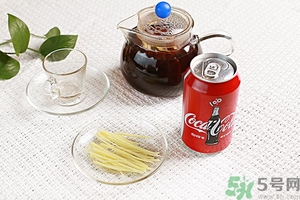 可樂能和咖啡一起喝嗎？咖啡和碳酸飲料能一起喝嗎？