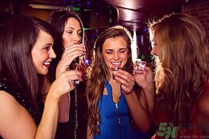 怎么樣可以提高酒量？提高酒量的方法有哪些？