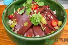 寶寶可以吃豬血嗎？寶寶多大可以吃豬血？