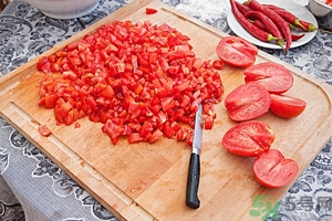 番茄和檸檬一起吃好嗎？番茄和檸檬榨汁好喝嗎？