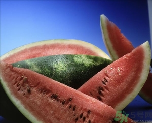 西瓜吃著苦是怎么回事？西瓜苦能不能吃？