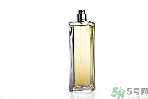 香水里面有麝香嗎？香水里面含有麝香有危害嗎？