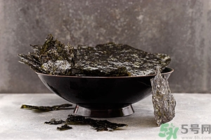 紫菜會發(fā)霉嗎？吃紫菜有什么好處和壞處？