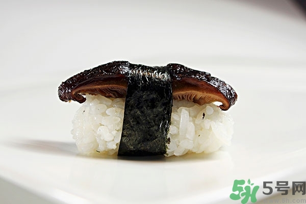 紫菜會(huì)發(fā)霉嗎？吃紫菜有什么好處和壞處？