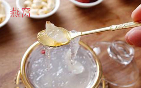 燕窩要浸泡多久才能燉 燕窩要燉多久