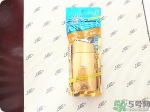 安耐曬為什么那么??？安耐曬是水狀液體的嗎？