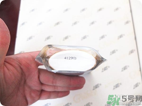 安耐曬為什么那么稀？安耐曬是水狀液體的嗎？