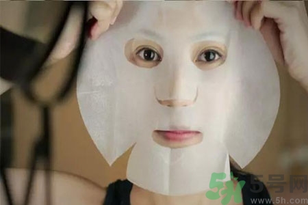 敷完面膜需要洗臉嗎？敷完面膜必須需要洗臉嗎？