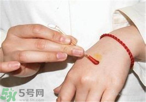 皮膚破皮可以涂碘伏嗎？碘伏可以涂在傷口上嗎？