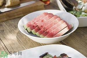 如何辨別西瓜生熟？怎么看西瓜熟不熟？