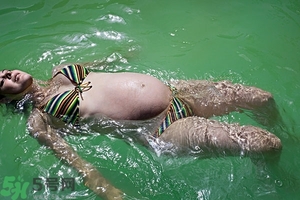 懷孕能浮潛嗎？備孕可以游泳嗎？有影響嗎？