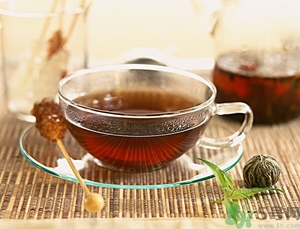 中暑能喝冰水嗎？中暑能吃冰淇淋嗎？