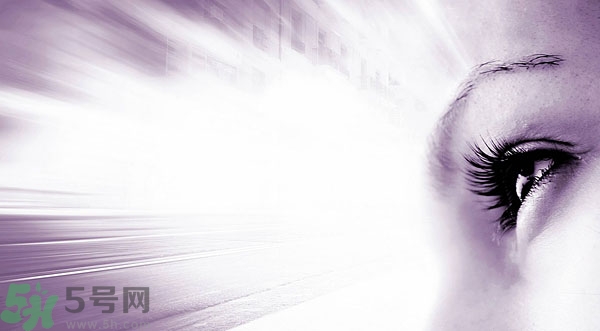 美瞳能戴著睡覺嗎？美瞳能帶多長時(shí)間