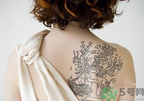 夏天紋身好嗎？哪個季節(jié)紋身比較好？