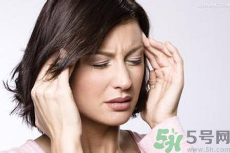 女人濕氣重的癥狀有哪些？女人濕氣重有什么表現(xiàn)？