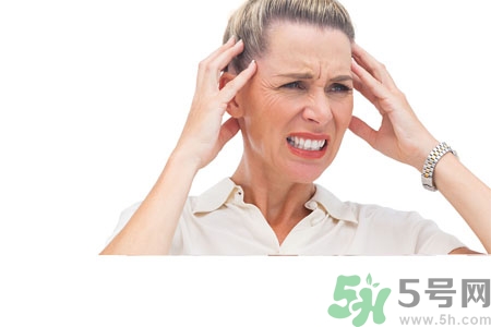 女人濕氣重的癥狀有哪些？女人濕氣重有什么表現(xiàn)？