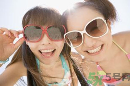太陽鏡偏光是什么意思？太陽鏡偏光好還是不偏光好？