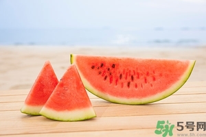 西瓜打針是真的嗎？西瓜打藥了是什么樣子？