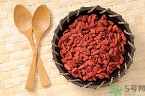 枸杞是熱性還是涼性？枸杞是堿性還是酸性？