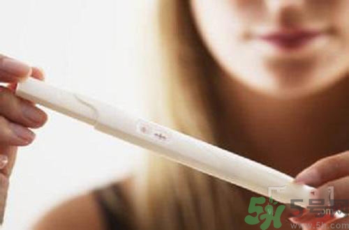 驗孕棒一深一淺是懷孕了嗎？驗孕棒一深一淺是什么原因？