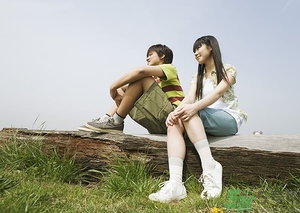 孩子犯錯(cuò)該不該打?孩子犯錯(cuò)怎樣處理最好