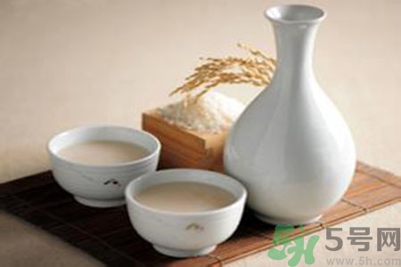 米酒是酸性還是堿性？米酒是堿性的嗎？