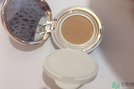 雪花秀櫻花氣墊怎么用？雪花秀櫻花蝴蝶氣墊使用方法