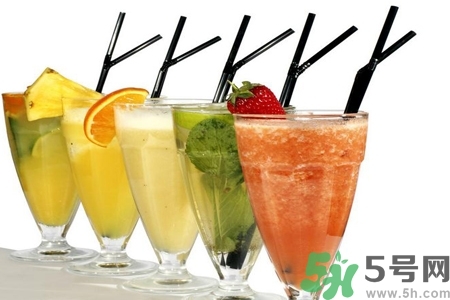 鮮榨果汁的做法？鮮榨果汁有哪些功效？