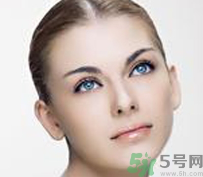 女生多大可以敷面膜？20歲左右的女生適合用什么面膜？