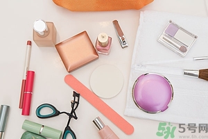 口紅顏色怎么選？怎么挑選適合自己的口紅顏色？