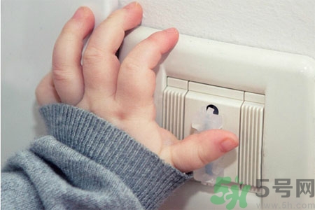 寶寶觸電怎么辦？如何預防寶寶觸電？