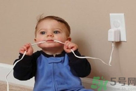 寶寶觸電怎么辦？如何預(yù)防寶寶觸電？