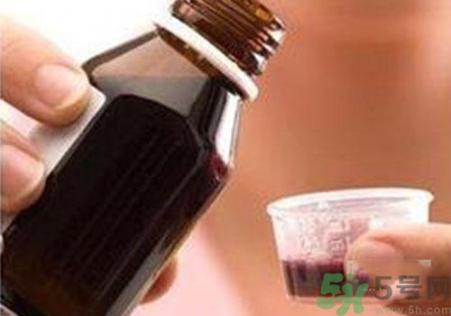 藿香正氣水可以空腹喝嗎？喝藿香正氣水的注意事項(xiàng)？