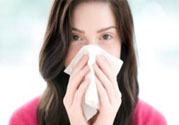 鼻炎能用生理鹽水清理鼻腔嗎？鼻炎能不能用生理鹽水清理鼻腔？