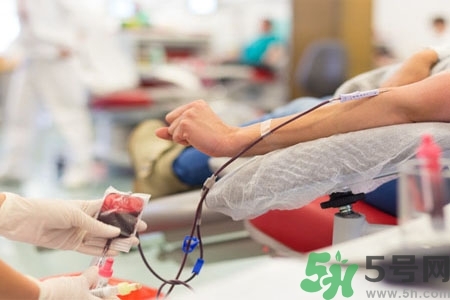 獻(xiàn)血的好處有什么？獻(xiàn)血的危害有哪些？