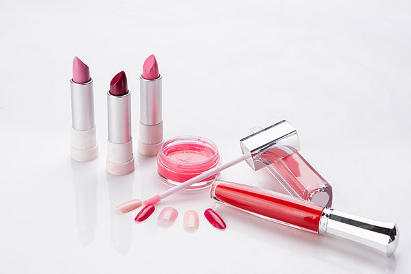 男生能涂口紅嗎？小孩能涂口紅嗎？