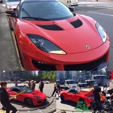 李鐘碩開的什么車？姜哲開的什么車？