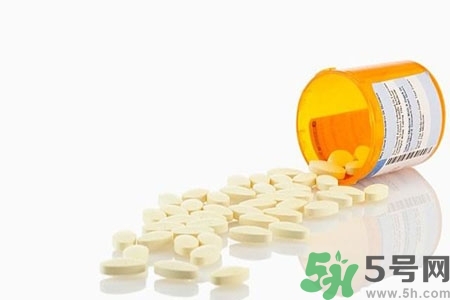 老年人補(bǔ)鈣吃哪種鈣片好？老年人如何選購(gòu)補(bǔ)鈣產(chǎn)品？