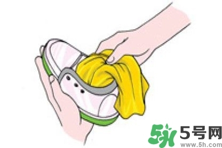 運動鞋怎么清洗？如何清洗運動鞋？