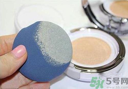 bb霜和氣墊bb的區(qū)別 bb霜和氣墊bb哪個(gè)好？