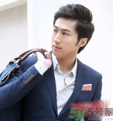 李鐘碩發(fā)型是什么？姜哲發(fā)型是什么？